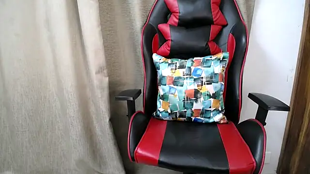 Snapshot of niya-cute chatting on March 2026 04:56:02 PM niya-cute online show from March 2026 04:56:02 PM