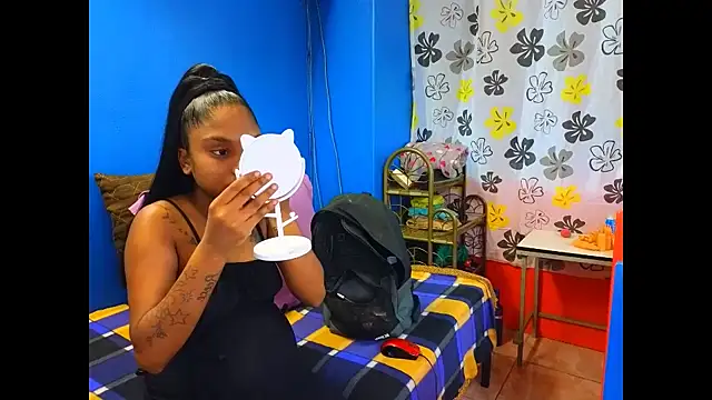 Snapshot of indiansumaya chatting on September 2025 06:04:02 AM indiansumaya online show from September 2025 06:04:02 AM