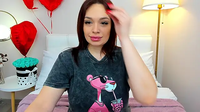 Snapshot of AndreaButt chatting on February 2026 06:21:02 AM AndreaButt online show from February 2026 06:21:02 AM