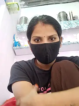 poojam93 online show from November 2025 08:41:01 AM