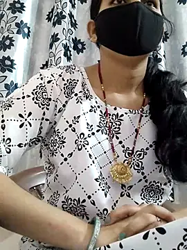 poojam93 online show from April 2026 02:09:02 AM