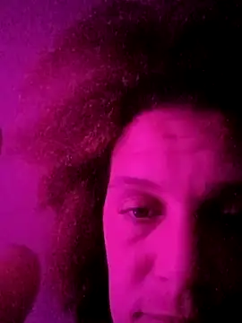 Snapshot of sarahkat86 chatting on September 2025 04:13:02 AM sarahkat86 online show from September 2025 04:13:02 AM