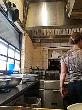 Snapshot of sarahkat86 chatting on September 2025 05:14:02 PM sarahkat86 online show from September 2025 05:14:02 PM