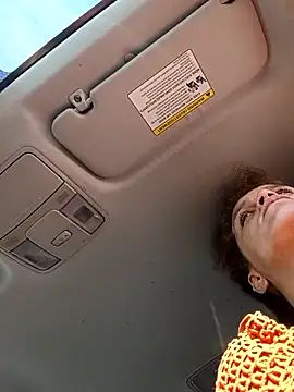 Snapshot of sarahkat86 chatting on September 2025 02:33:02 PM sarahkat86 online show from September 2025 02:33:02 PM