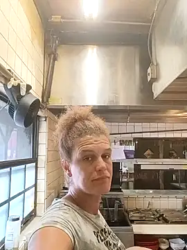 Snapshot of sarahkat86 chatting on September 2025 05:40:02 PM sarahkat86 online show from September 2025 05:40:02 PM