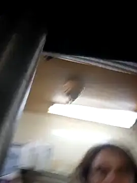 Snapshot of sarahkat86 chatting on October 2025 10:53:02 PM sarahkat86 online show from October 2025 10:53:02 PM