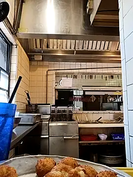 Snapshot of sarahkat86 chatting on December 2025 04:23:02 PM sarahkat86 online show from December 2025 04:23:02 PM