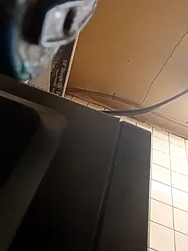 Snapshot of sarahkat86 chatting on December 2025 12:05:02 AM sarahkat86 online show from December 2025 12:05:02 AM