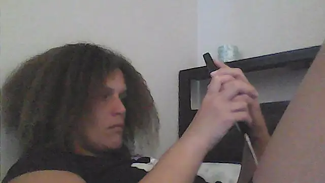 sarahkat86 online show from June 2026 10:15:01 PM