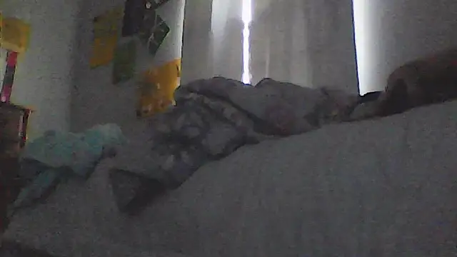 sarahkat86 online show from June 2026 11:03:01 AM