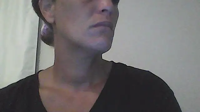 sarahkat86 online show from June 2026 10:03:01 AM