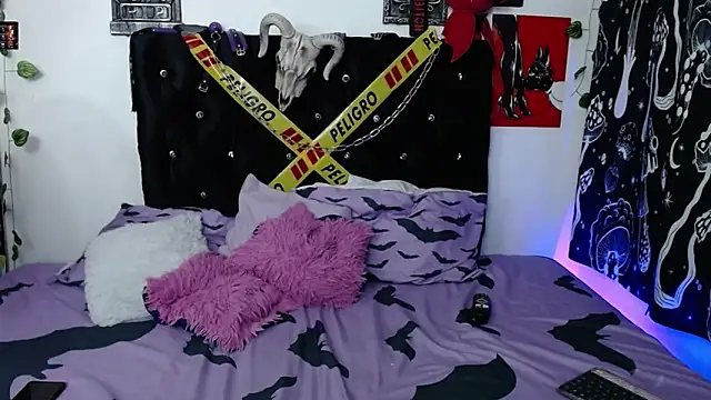 mayaREDdoll online show from February 2026 02:06:02 AM