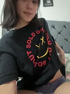 Aitana Jhons online show from February 2026 11:53:01 PM