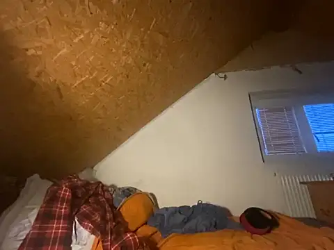 Salon1986 online show from September 2025 05:33:02 AM