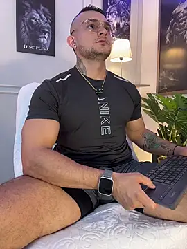 Marco Vega online show from April 2026 05:06:01 PM