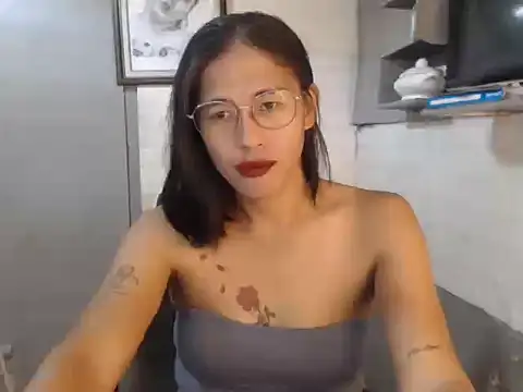 yourbabygurlxx online show from November 2025 01:55:02 PM