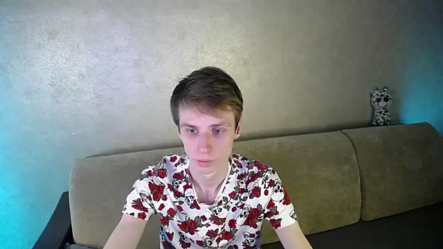 yes cute boy  online show from March 2026 05:51:01 PM