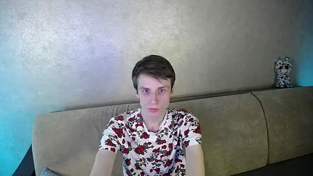 yes cute boy  online show from March 2026 04:34:02 PM