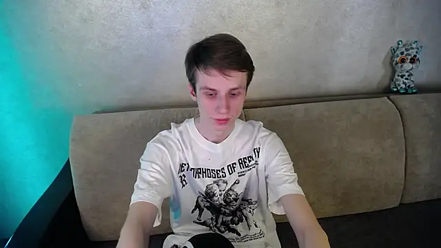 yes cute boy  online show from March 2026 12:19:02 PM