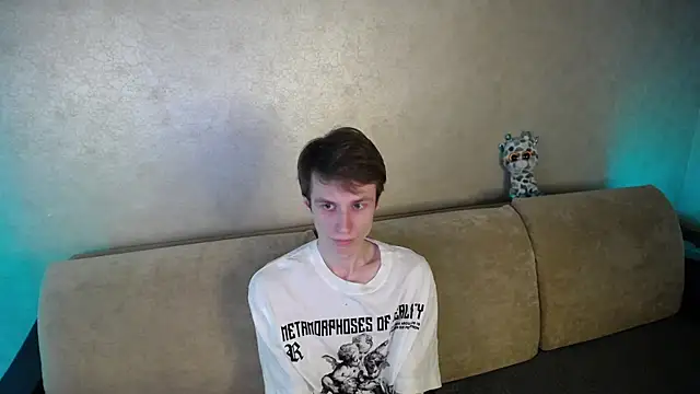 yes cute boy  online show from March 2026 05:30:01 PM