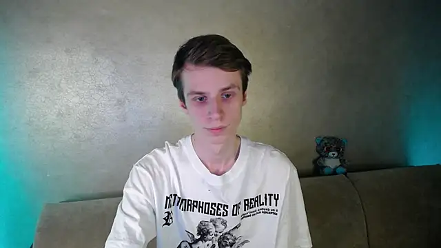 yes cute boy  online show from March 2026 04:34:01 PM