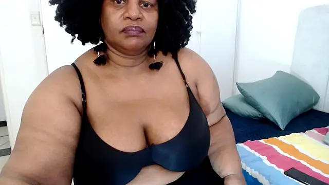 SplendidThalita online show from February 2026 01:06:02 PM