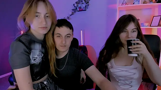 lilith diva online show from April 2026 07:27:02 PM
