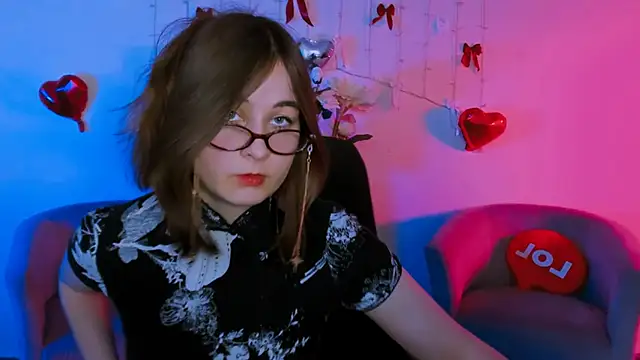 lilith diva online show from April 2026 07:42:02 PM