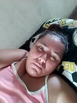 Snapshot of yyuly chatting on September 2025 05:27:01 PM yyuly online show from September 2025 05:27:01 PM