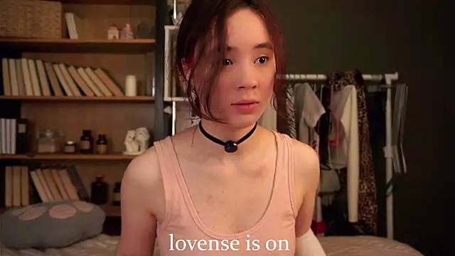 Snapshot of AlbertaClack chatting on November 2025 11:32:01 AM AlbertaClack online show from November 2025 11:32:01 AM