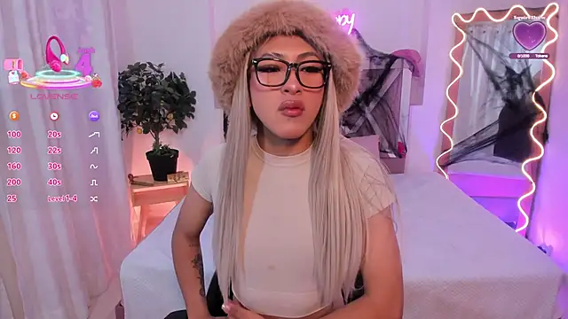 Shinedark tay1 online show from October 2025 02:59:01 AM