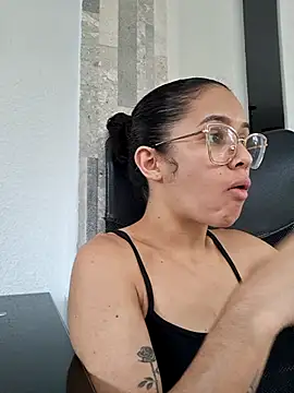 Britany Sweety online show from September 2025 05:40:02 PM