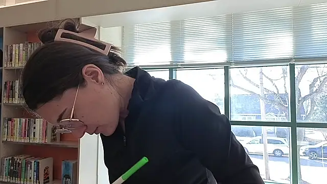 Snapshot of bambifarrina chatting on February 2026 09:20:02 PM bambifarrina online show from February 2026 09:20:02 PM