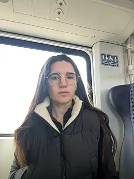 Snapshot of bambifarrina chatting on February 2026 05:10:02 PM bambifarrina online show from February 2026 05:10:02 PM