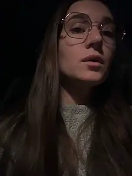 Snapshot of bambifarrina chatting on March 2026 05:19:01 AM bambifarrina online show from March 2026 05:19:01 AM