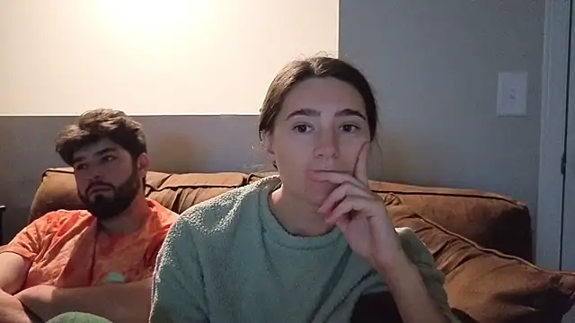 Snapshot of bambifarrina chatting on April 2026 12:17:01 AM bambifarrina online show from April 2026 12:17:01 AM