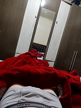 Snapshot of Gustavo198045 chatting on September 2025 01:38:01 AM Gustavo198045 online show from September 2025 01:38:01 AM