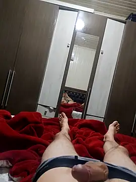 Snapshot of Gustavo198045 chatting on October 2025 01:31:01 AM Gustavo198045 online show from October 2025 01:31:01 AM