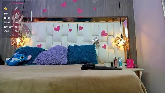 Foxxy Doll online show from March 2026 02:34:01 PM