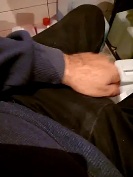 bullut06 online show from October 2025 12:06:01 PM