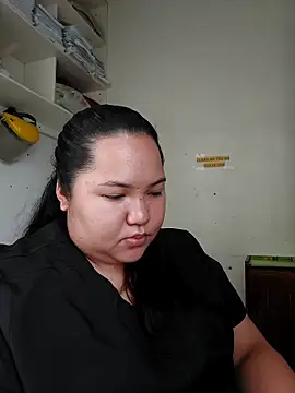 LianaCruzado online show from April 2026 06:39:01 AM