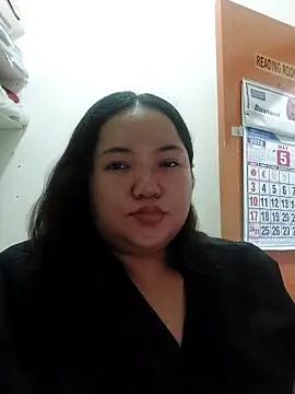 Snapshot of LianaCruzado chatting on May 2026 12:45:02 PM LianaCruzado online show from May 2026 12:45:02 PM