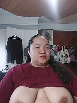 Snapshot of LianaCruzado chatting on June 2026 09:08:02 AM LianaCruzado online show from June 2026 09:08:02 AM