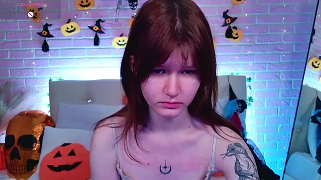 Snapshot of Aria_Vox chatting on October 2025 03:41:02 AM Aria Vox online show from October 2025 03:41:02 AM