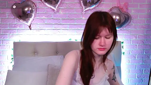 Snapshot of Aria_Vox chatting on November 2025 03:50:01 AM Aria Vox online show from November 2025 03:50:01 AM