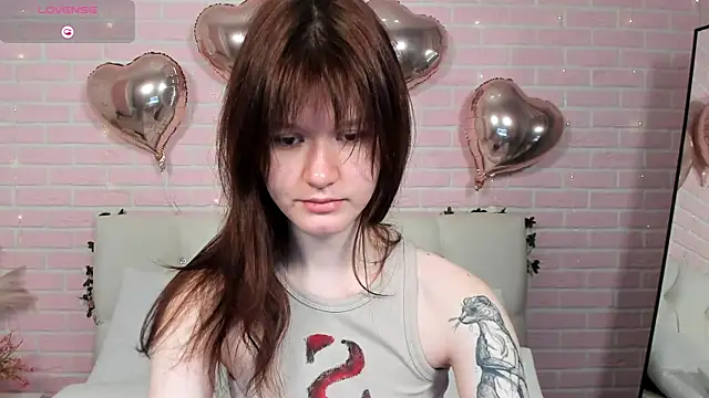 Snapshot of Aria_Vox chatting on November 2025 10:04:02 AM Aria Vox online show from November 2025 10:04:02 AM