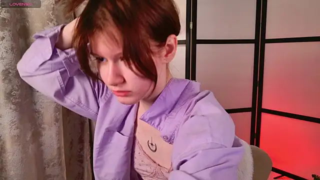 Snapshot of Aria_Vox chatting on November 2025 07:31:01 AM Aria Vox online show from November 2025 07:31:01 AM