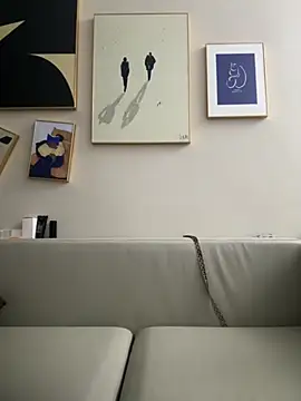 Snapshot of anna_yngs chatting on September 2025 01:04:01 PM anna yngs online show from September 2025 01:04:01 PM