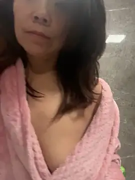 Snapshot of anna_yngs chatting on September 2025 01:21:02 AM anna yngs online show from September 2025 01:21:02 AM