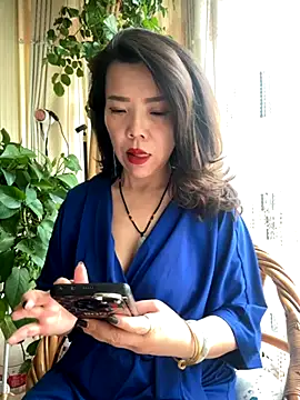 Snapshot of anna_yngs chatting on November 2025 02:23:02 AM anna yngs online show from November 2025 02:23:02 AM